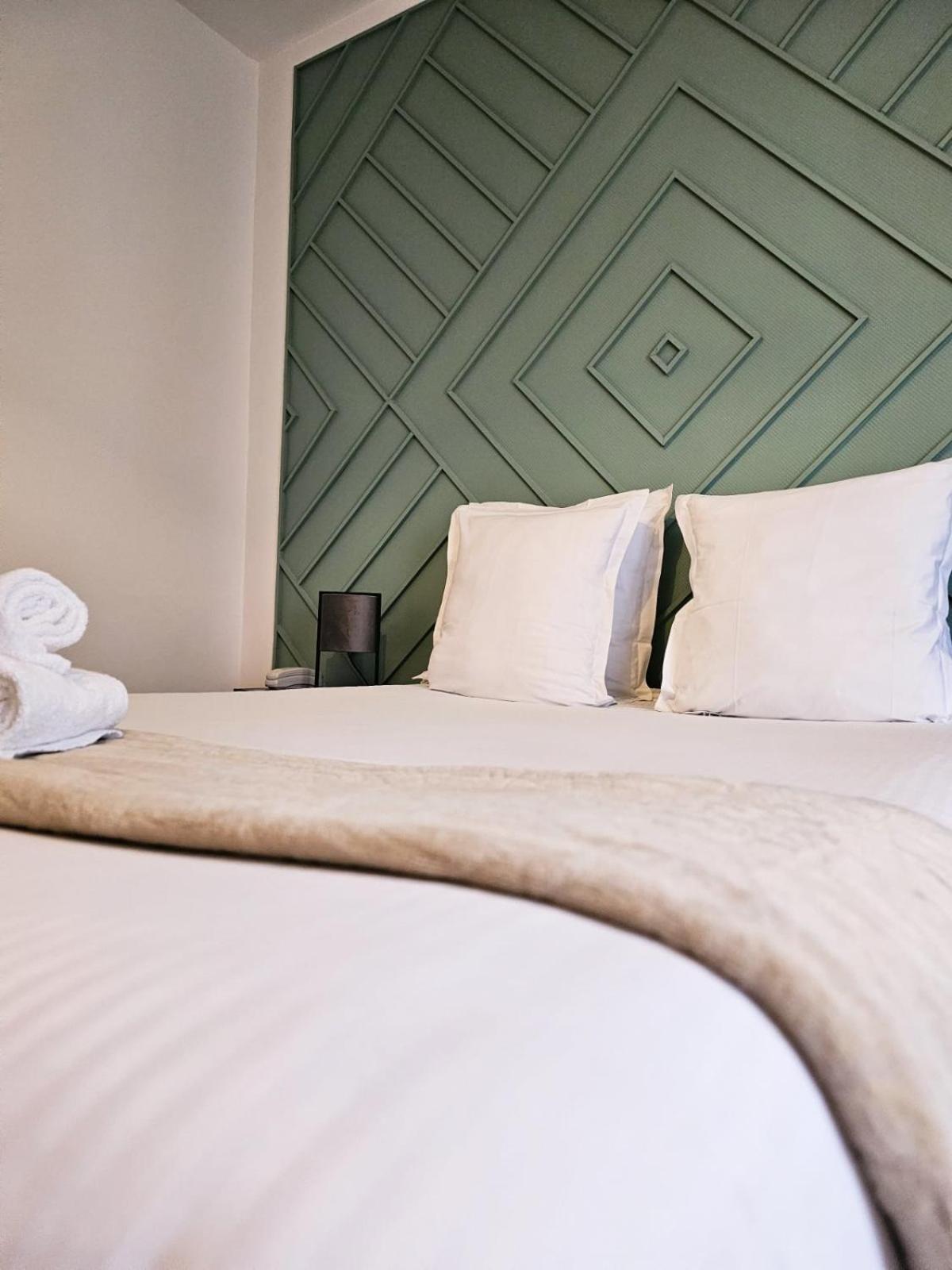 Hotel Le Lion D'Or Bernay  Eksteriør billede