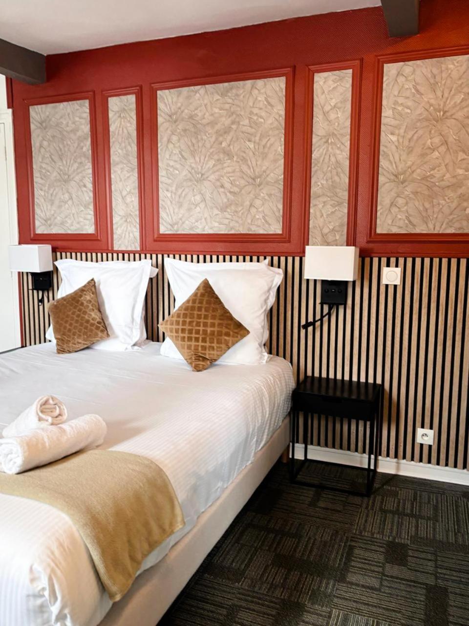 Hotel Le Lion D'Or Bernay  Eksteriør billede